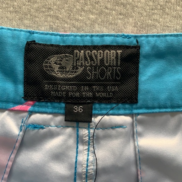 Men’s Lightweight Shorts - Picture 4 of 4